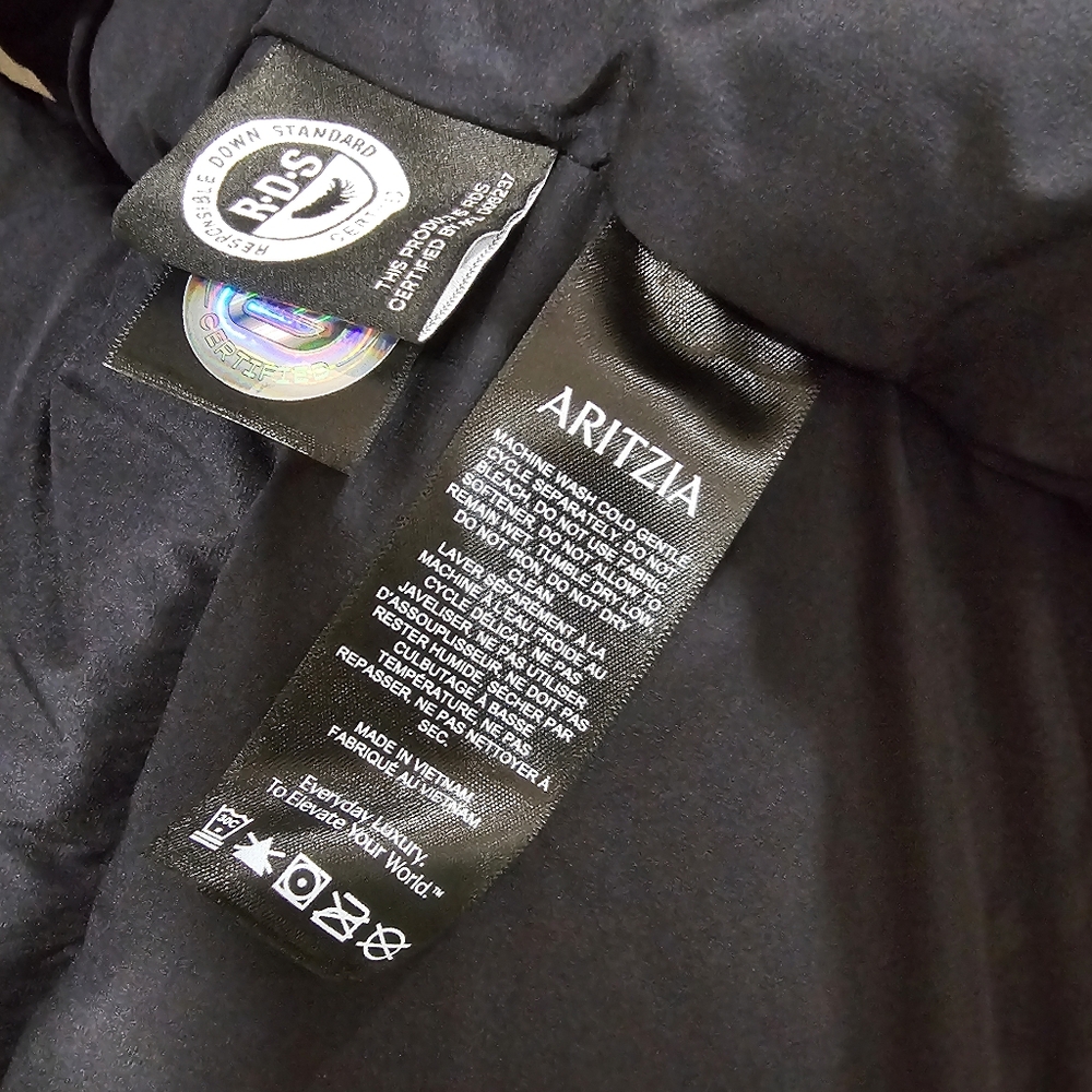 Aritzia The Super Puff Mens Vest - Picture 15 of 16